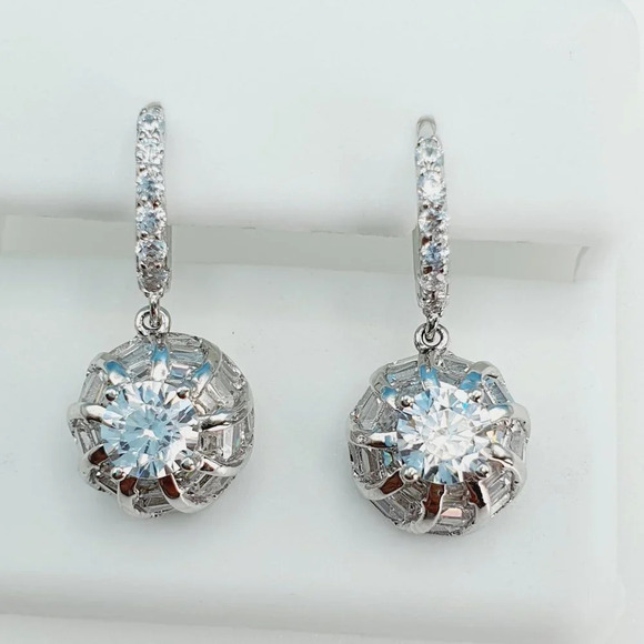"925 Sterling Silver Cubic Zirconia Earrings, UU1P6A6111 - Picture 5 of 11